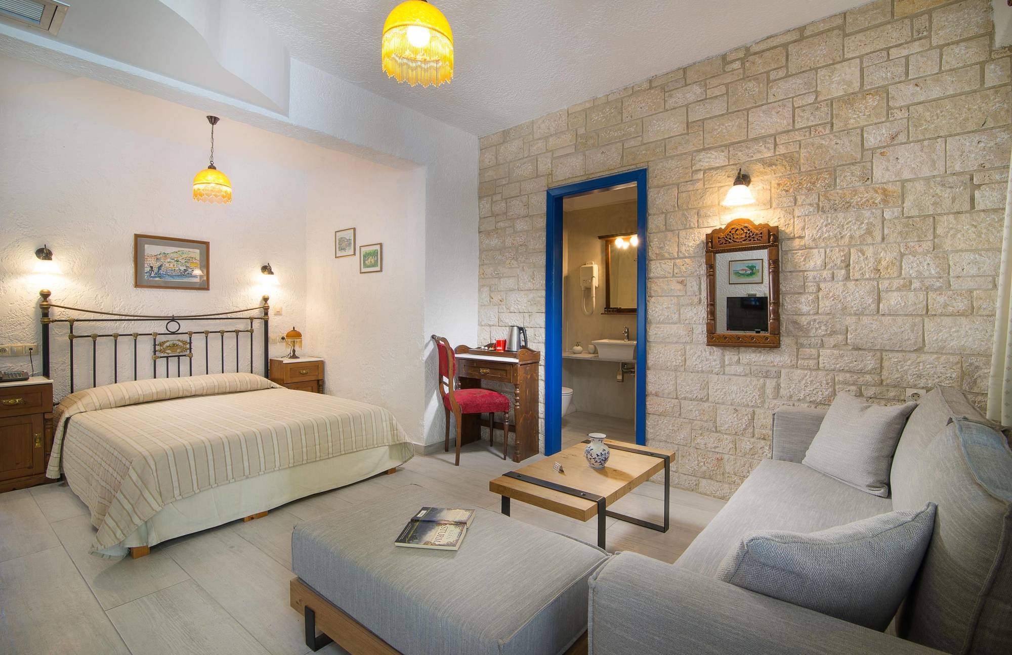 Virginia Hotel Sithonia Exterior photo